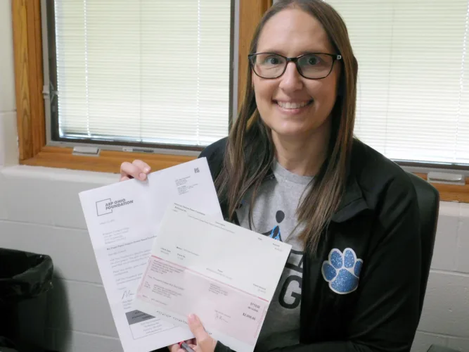 Bridgeport Schools Gets Grant Assist for ‘Puppy Pantry’